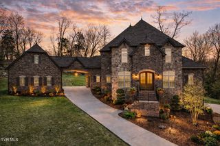 1624 Conestoga Pass, Johnson City, TN 37601