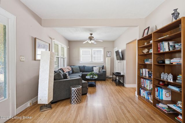 609 E Barbee Ave, Louisville, KY 40217