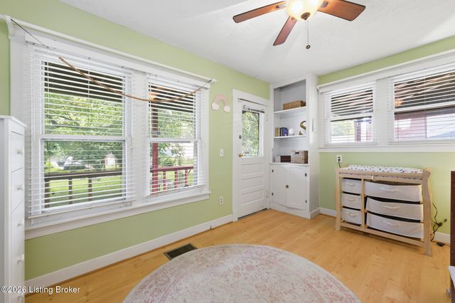 609 E Barbee Ave, Louisville, KY 40217