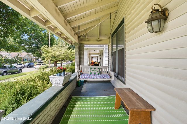 609 E Barbee Ave, Louisville, KY 40217