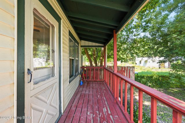 609 E Barbee Ave, Louisville, KY 40217