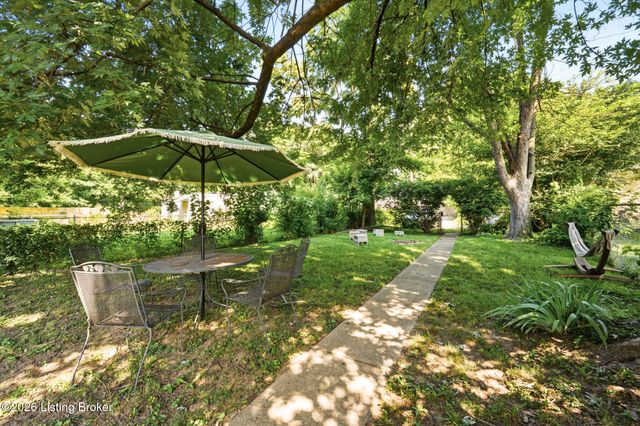 609 E Barbee Ave, Louisville, KY 40217