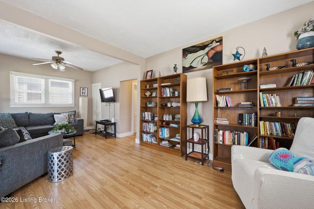 609 E Barbee Ave, Louisville, KY 40217