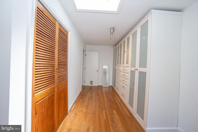 872 LECOUNT, Philadelphia, PA 19130