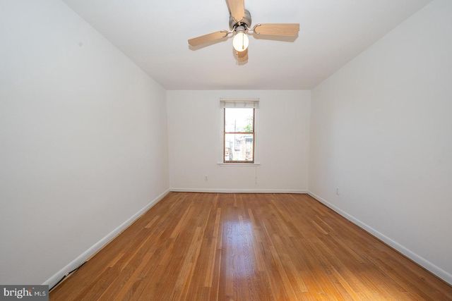 872 LECOUNT, Philadelphia, PA 19130