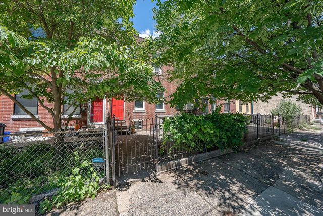 872 LECOUNT, Philadelphia, PA 19130