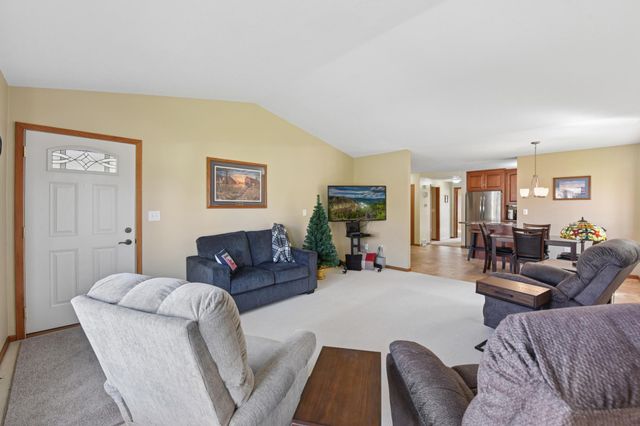 1455 Pringle Court, Hastings, MN 55033