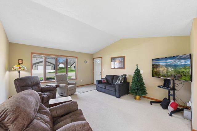 1455 Pringle Court, Hastings, MN 55033