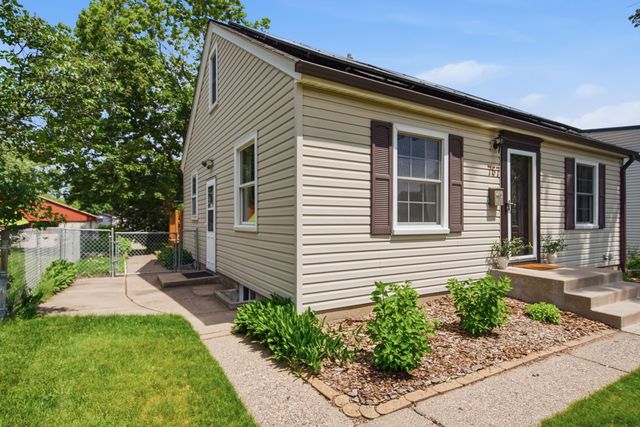 757 Nebraska Avenue W, Saint Paul, MN 55117