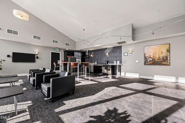 400 W North Street 1610, Raleigh, NC 27603