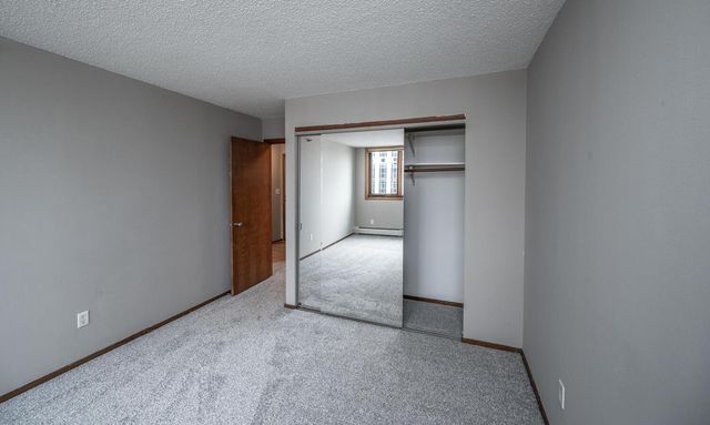 433 S 7th Street 1819, Minneapolis, MN 55415