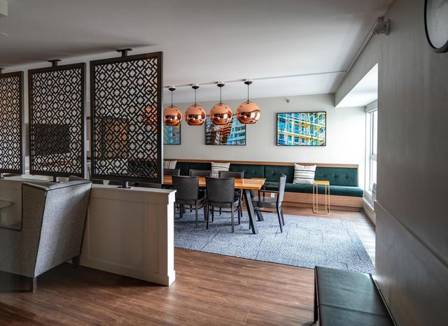 433 S 7th Street 1819, Minneapolis, MN 55415