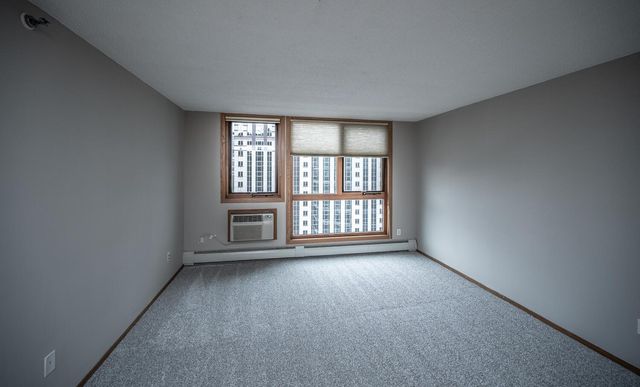 433 S 7th Street 1819, Minneapolis, MN 55415