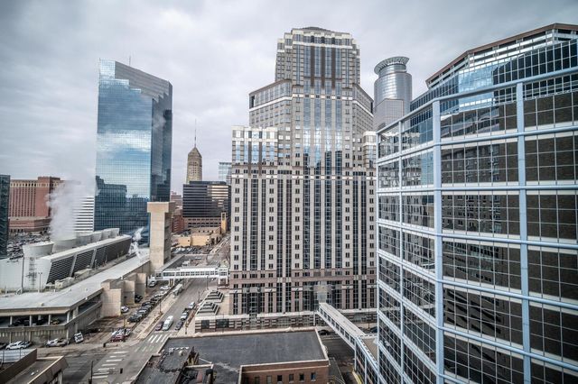 433 S 7th Street 1819, Minneapolis, MN 55415