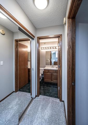 433 S 7th Street 1819, Minneapolis, MN 55415