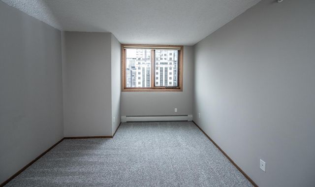 433 S 7th Street 1819, Minneapolis, MN 55415