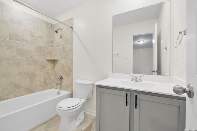144 Foxhound Path, San Antonio, TX 78253
