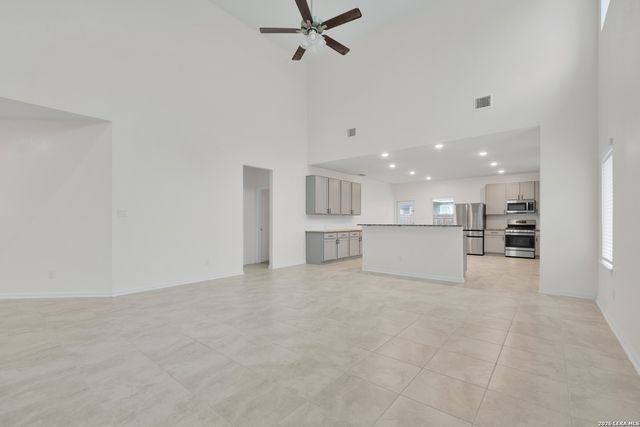 144 Foxhound Path, San Antonio, TX 78253