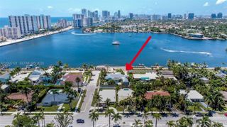 803 N Southlake Dr, Hollywood, FL 33019