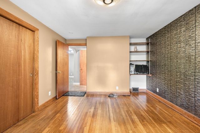 399 Union St, Leominster, MA 01453