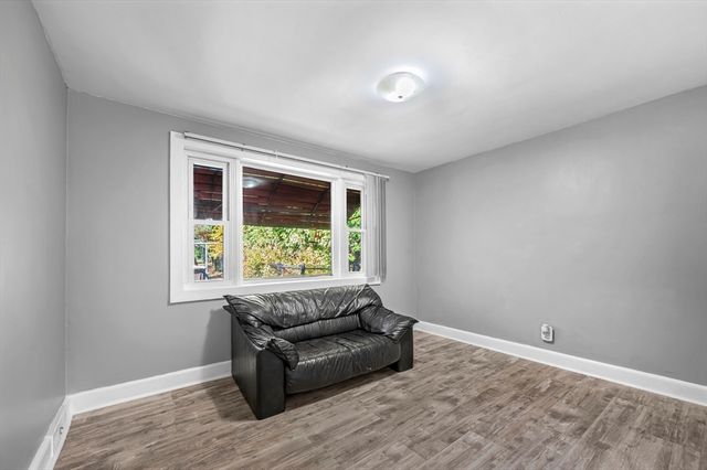 399 Union St, Leominster, MA 01453