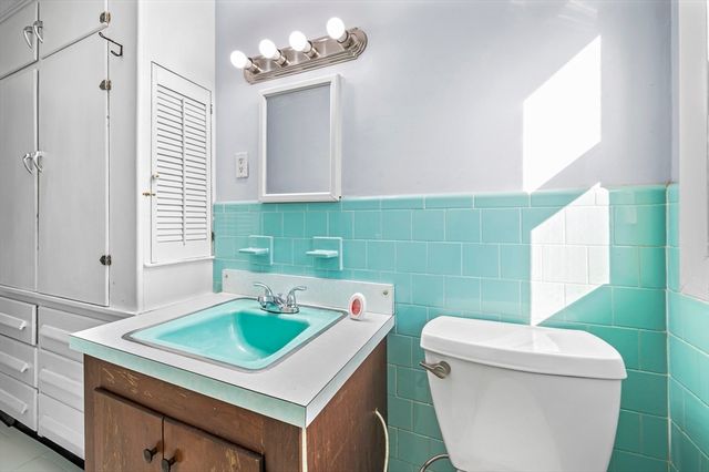 399 Union St, Leominster, MA 01453