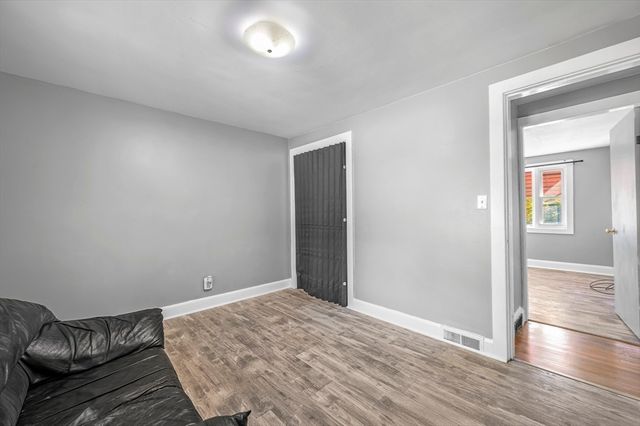 399 Union St, Leominster, MA 01453