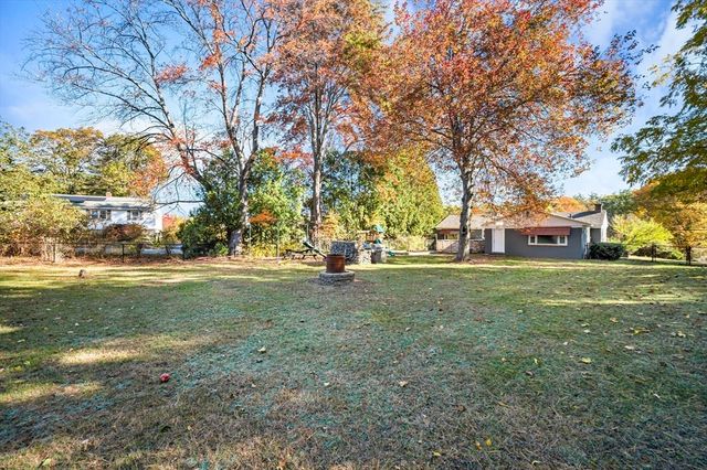 399 Union St, Leominster, MA 01453