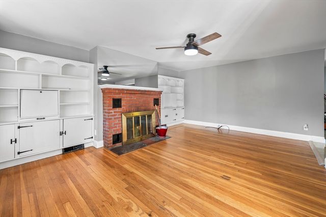 399 Union St, Leominster, MA 01453