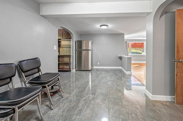 399 Union St, Leominster, MA 01453