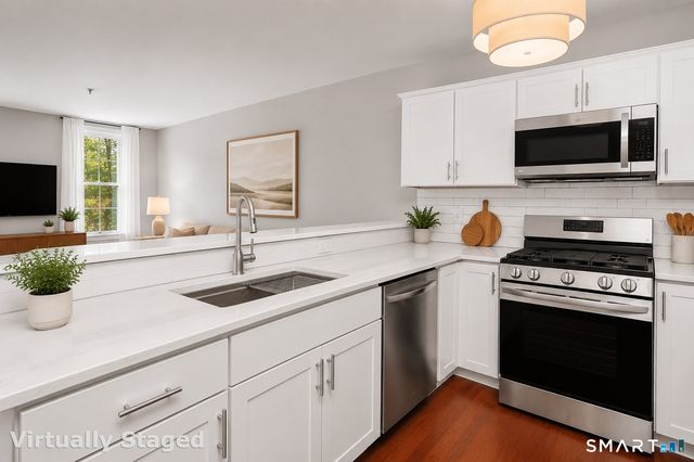 16-18 Ann Street 24, Norwalk, CT 06854