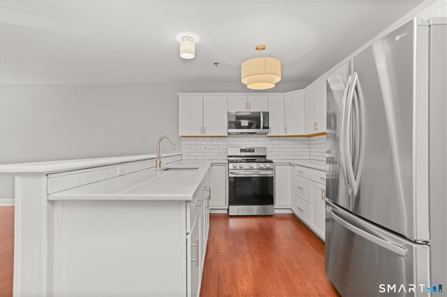 16-18 Ann Street 24, Norwalk, CT 06854