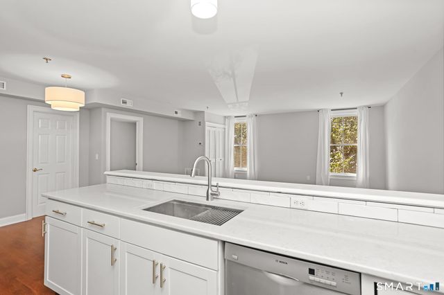 16-18 Ann Street 24, Norwalk, CT 06854