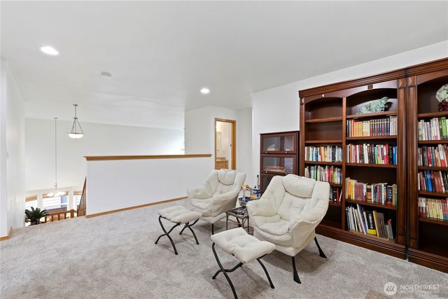 5208 NE 8th Court, Renton, WA 98059