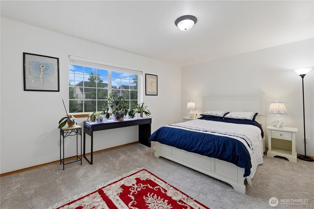 5208 NE 8th Court, Renton, WA 98059