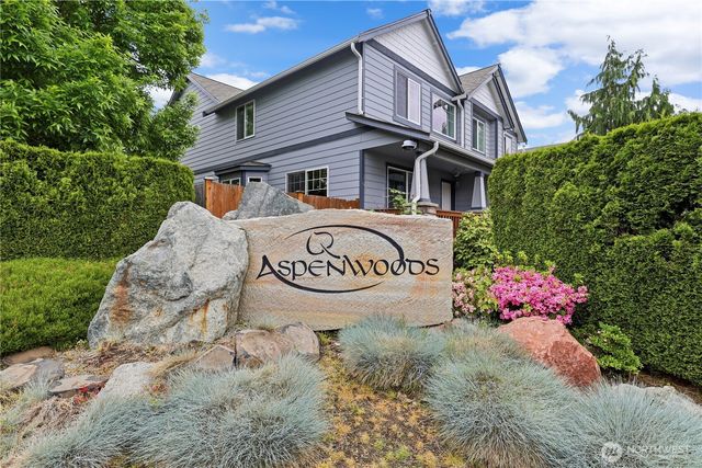5208 NE 8th Court, Renton, WA 98059