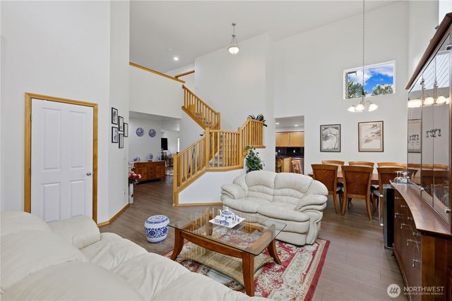 5208 NE 8th Court, Renton, WA 98059