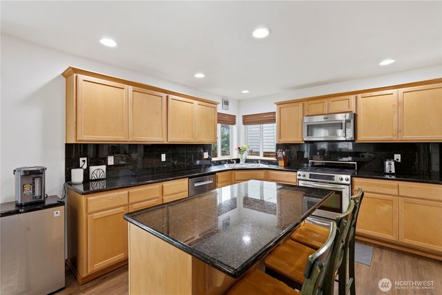 5208 NE 8th Court, Renton, WA 98059