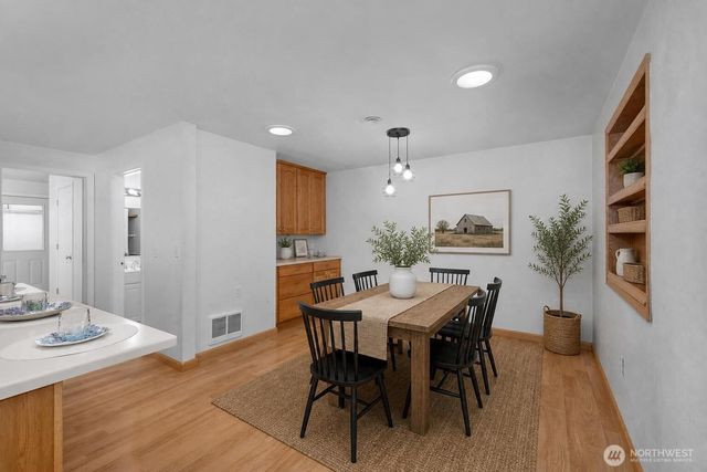 5534 Steamboat Island Road, Olympia, WA 98502