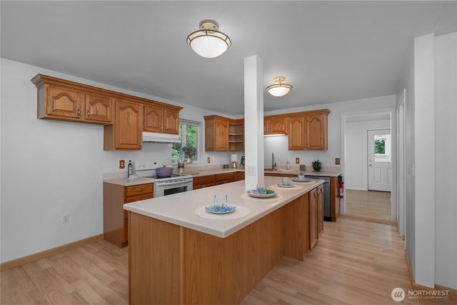 5534 Steamboat Island Road, Olympia, WA 98502