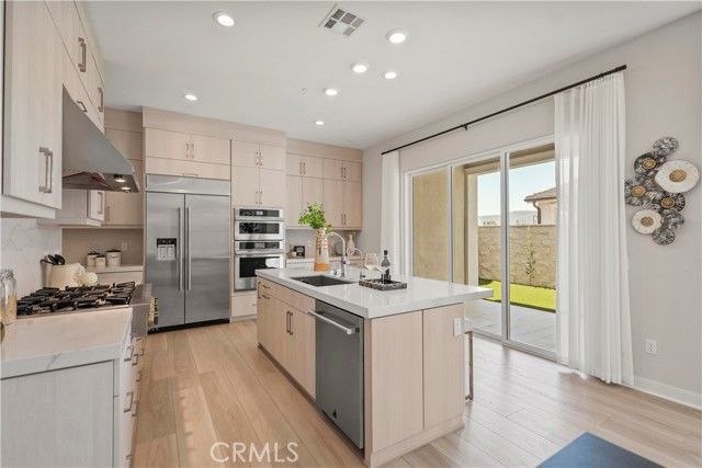 251 Brackens, Lake Forest (el Toro), CA 92630