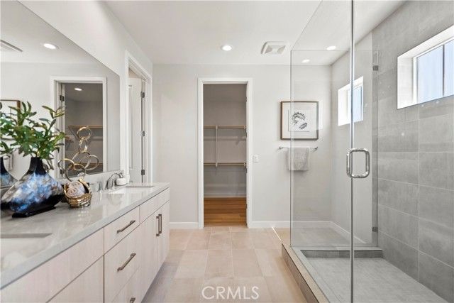 251 Brackens, Lake Forest (el Toro), CA 92630