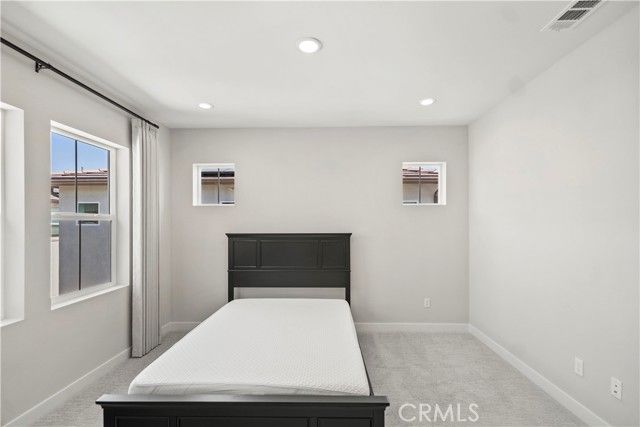 251 Brackens, Lake Forest (el Toro), CA 92630