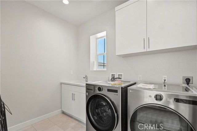 251 Brackens, Lake Forest (el Toro), CA 92630