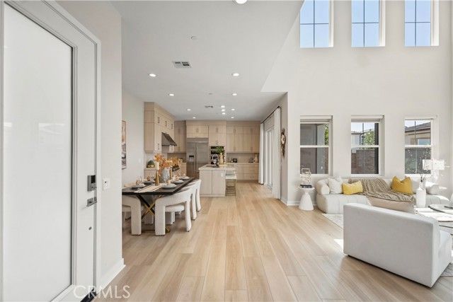 251 Brackens, Lake Forest (el Toro), CA 92630