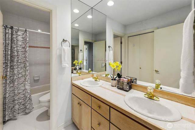 15317 SE 58th Street, Bellevue, WA 98006