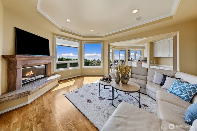 15317 SE 58th Street, Bellevue, WA 98006