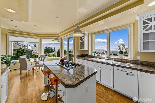 15317 SE 58th Street, Bellevue, WA 98006