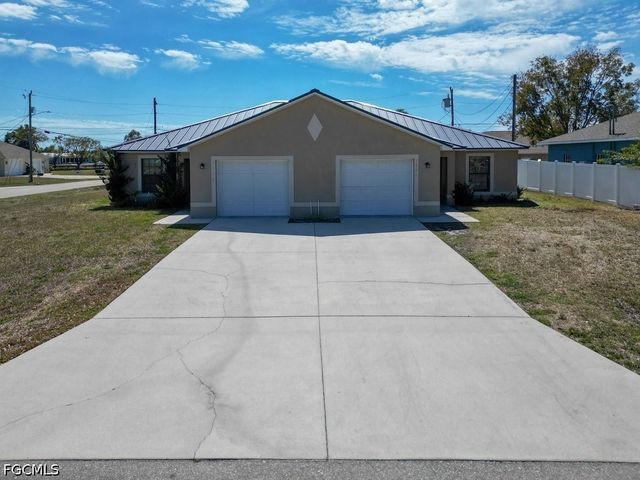 1054 SE 10th ST, Cape Coral, FL 33990