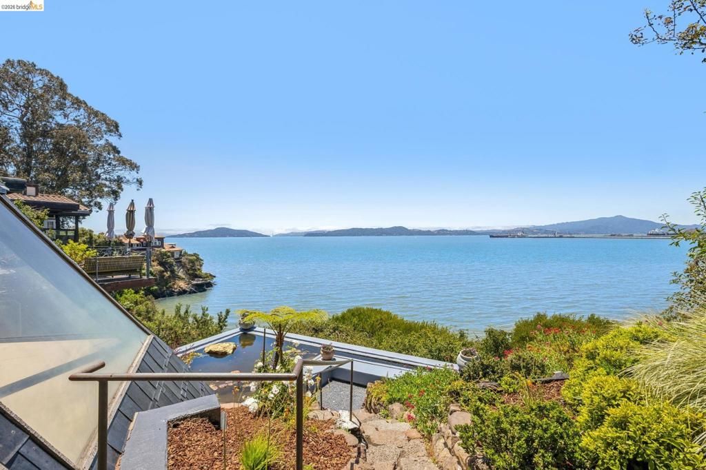 Image 54 of property listing at 331 Western Dr, Richmond, CA 94801